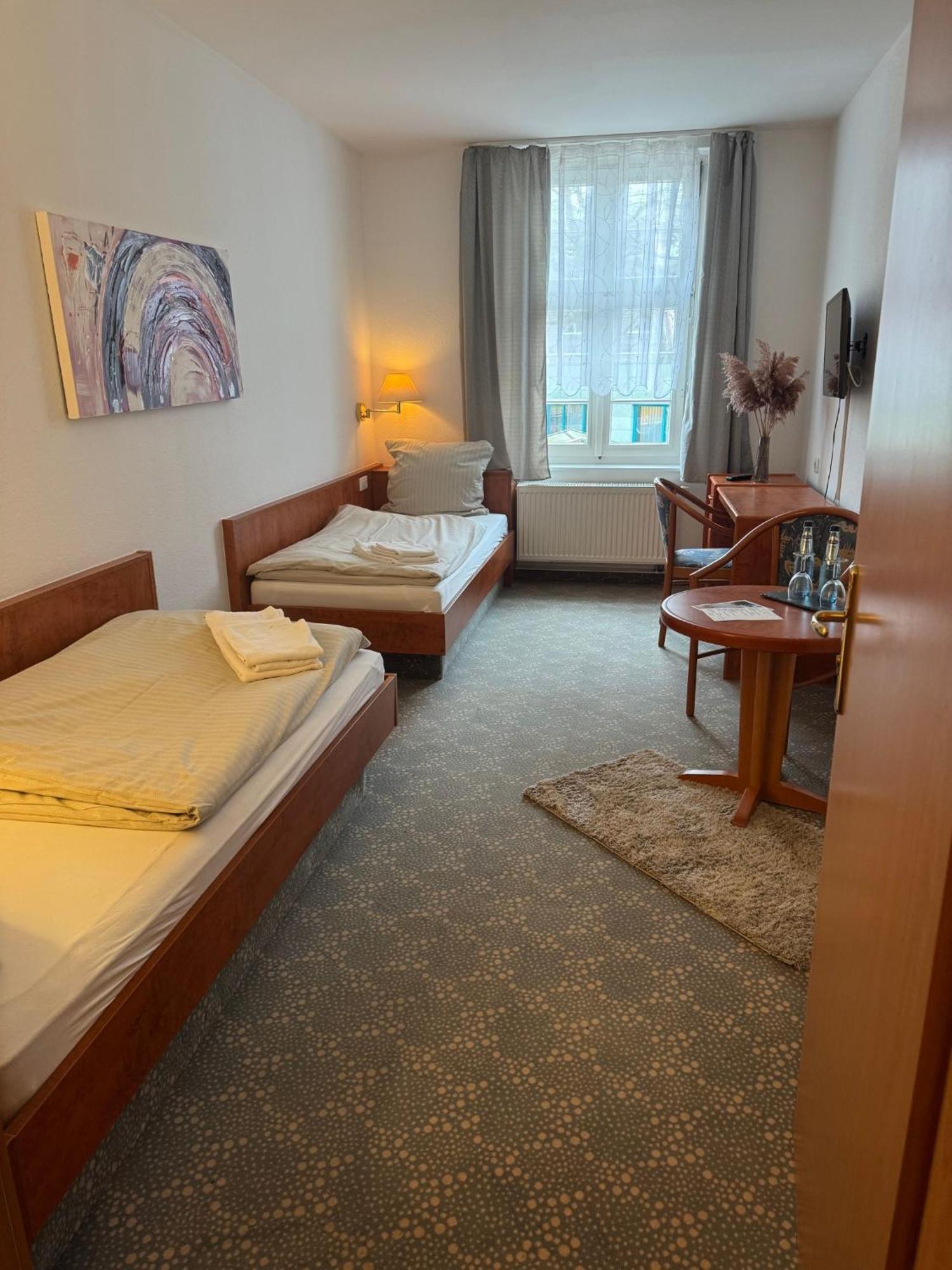 Parkhotel & Kurcafe باد ساسيندورف المظهر الخارجي الصورة