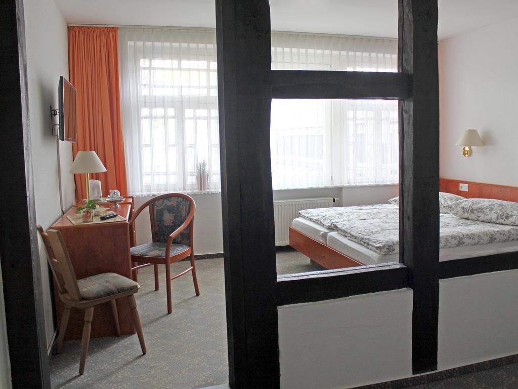 Parkhotel & Kurcafe باد ساسيندورف الغرفة الصورة